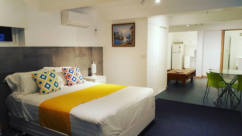 Apartamentos Applebay Guest House