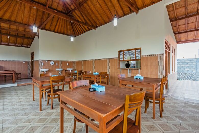 Bed & Breakfast Shakya Garden Cottage