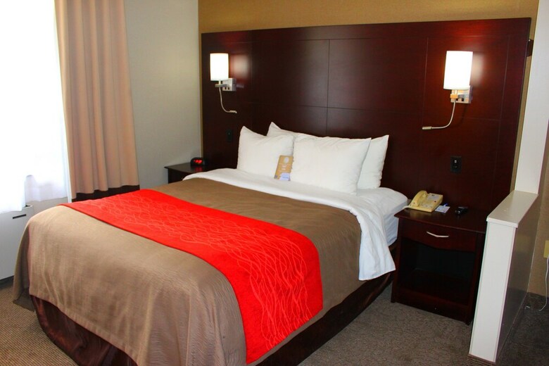 Hotel Comfort Inn And Suites