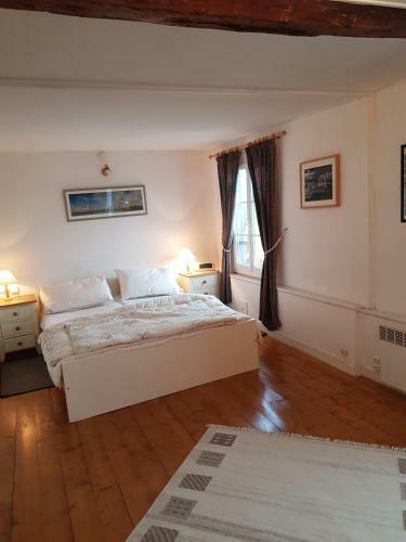 Quai Peree Apartement