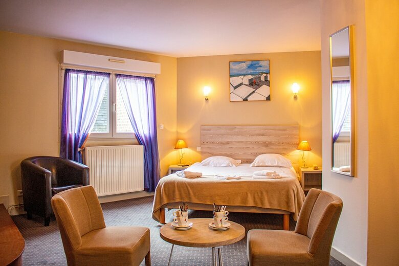 Hotel Du Port Et Des Bains