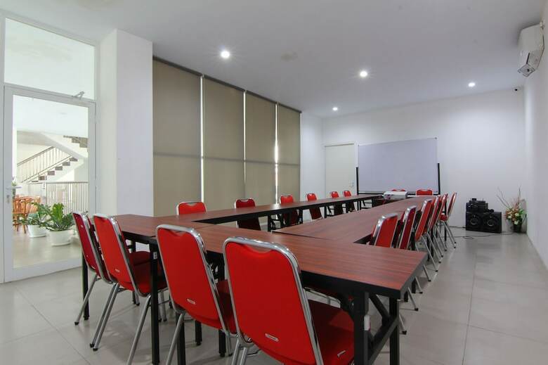 Hotel Cornel Coffee And Stay