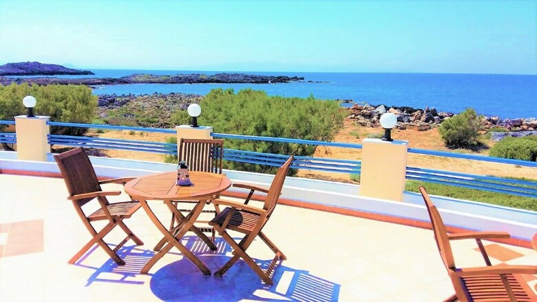 Aparthotel Zorbas Beach Village Hotel