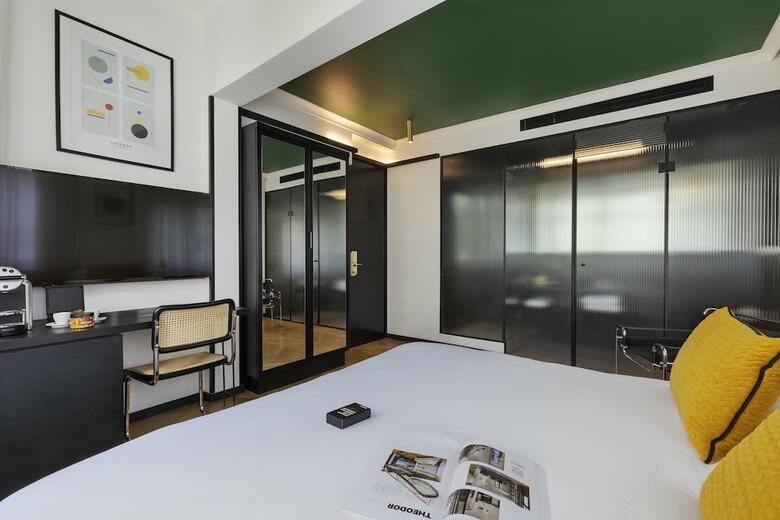 Theodor By Brown Hotels