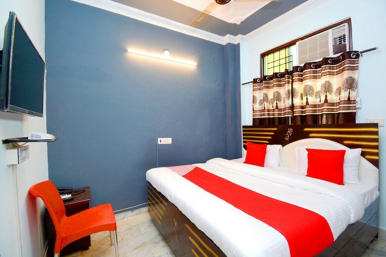 Hotel Oyo 38123 Jb Inn