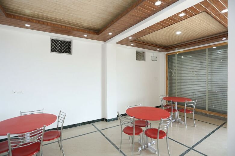 Hotel Oyo 28859 Ananta Resorts