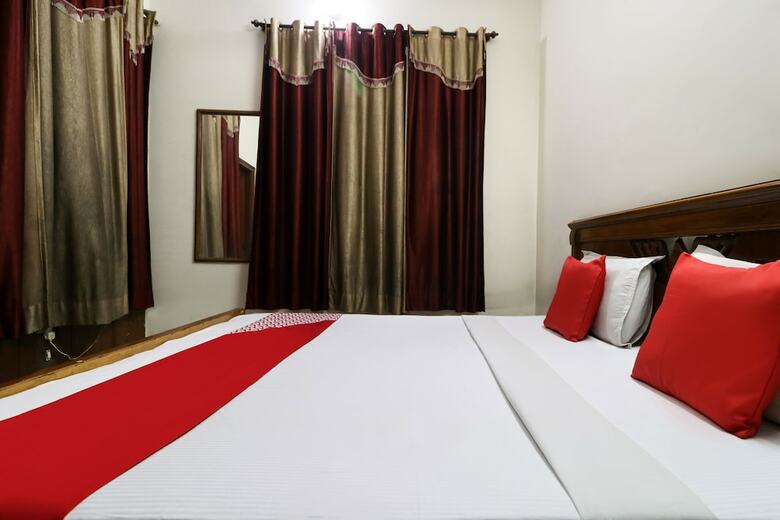 Spot On 46852 Hotel Pal Regency