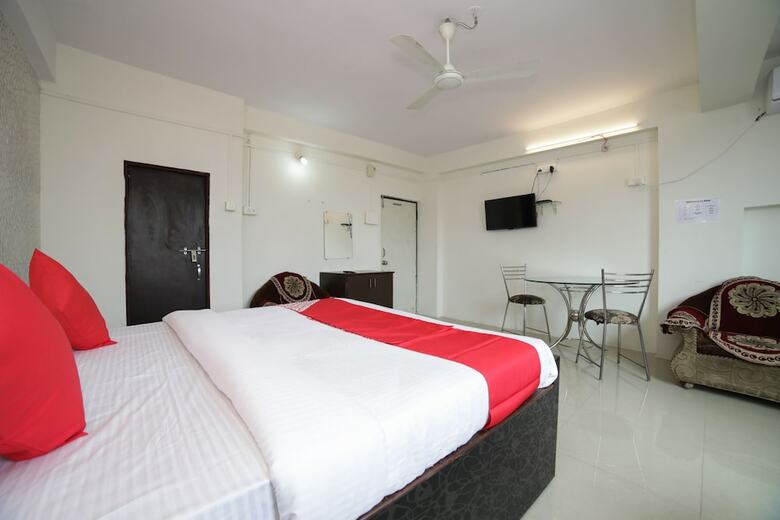 Oyo 29093 Hotel A3 & Restaurant