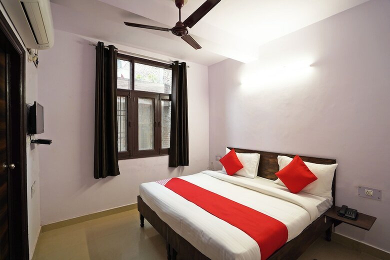 Hotel Spot On 30890 Sector 45 Noida