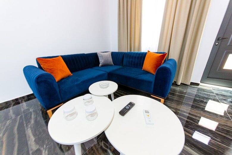 Hotel Santa Oliva Suites