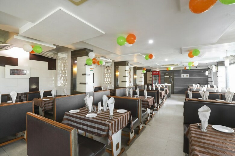 Hotel Capital O 48764 Apple Residency