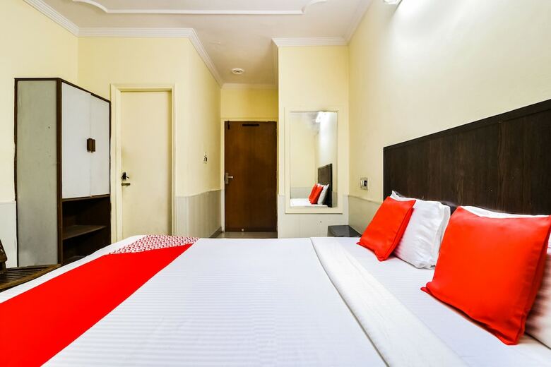 Oyo 46321 Hotel Rising Sun