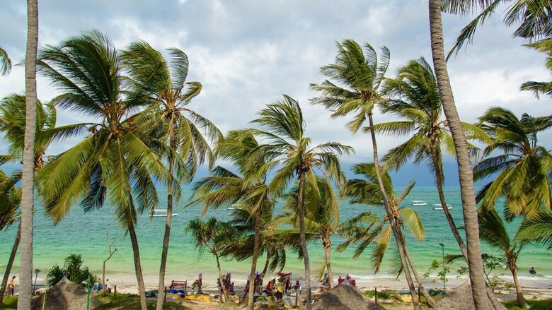 Hotel Sarova Whitesands Beach Resort & Spa