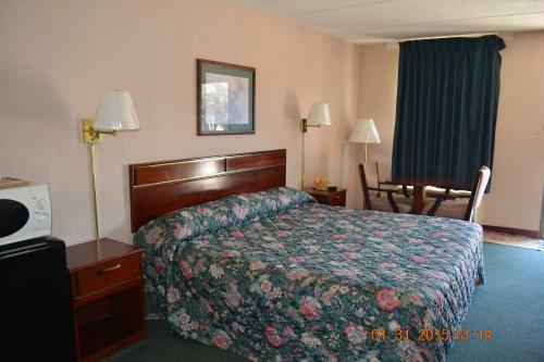 Hotel Camilla Inn & Suites