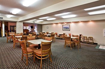 Holiday Inn Express Hotel & Suites Hiawassee