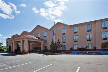 Holiday Inn Express Hotel & Suites Hiawassee