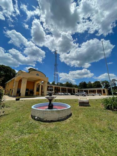 Hotel Garden Inn & Suites