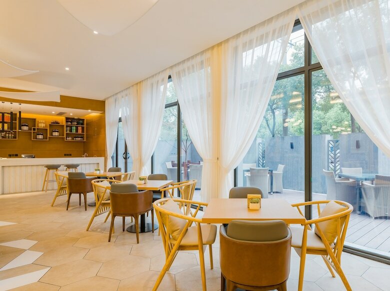 Atour Hotel Summer Mountain Resort Chengde
