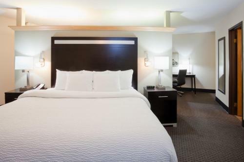 Hotel Carrollton Inn