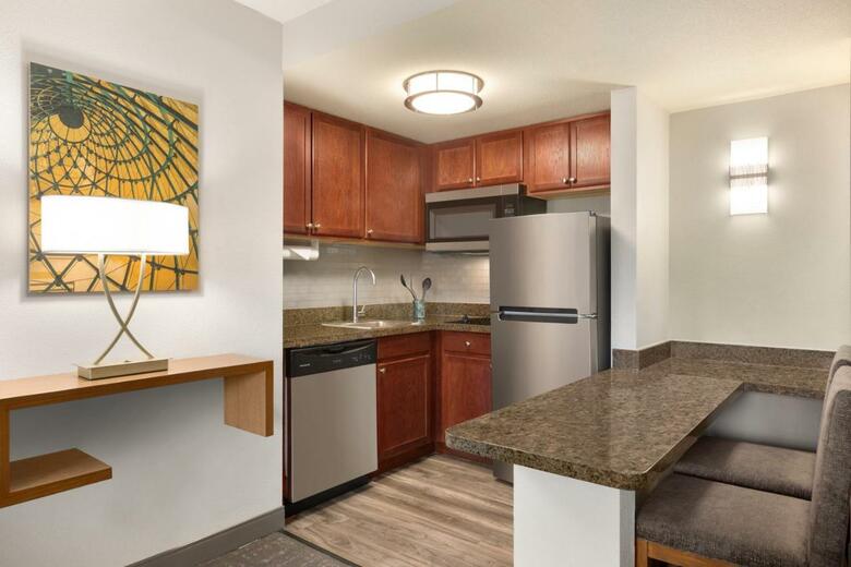 Hotel Staybridge Suites Tampa East- Brandon