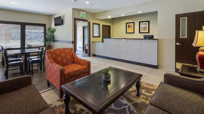 Hotel Best Western Crossroads Inn