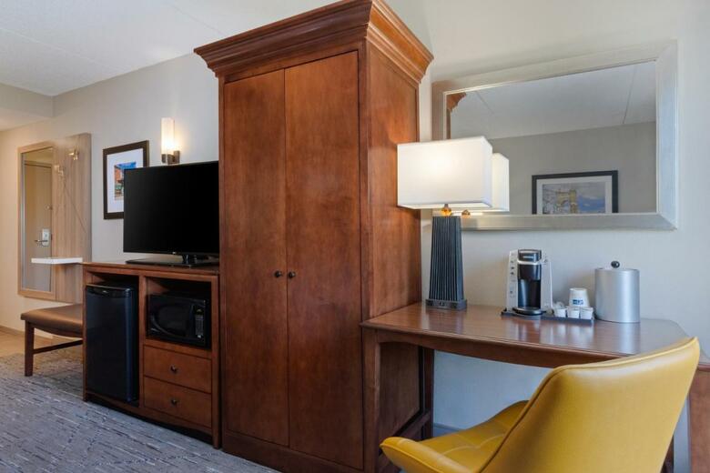 Hotel Holiday Inn Express & Suites Cincinnati Riverfront