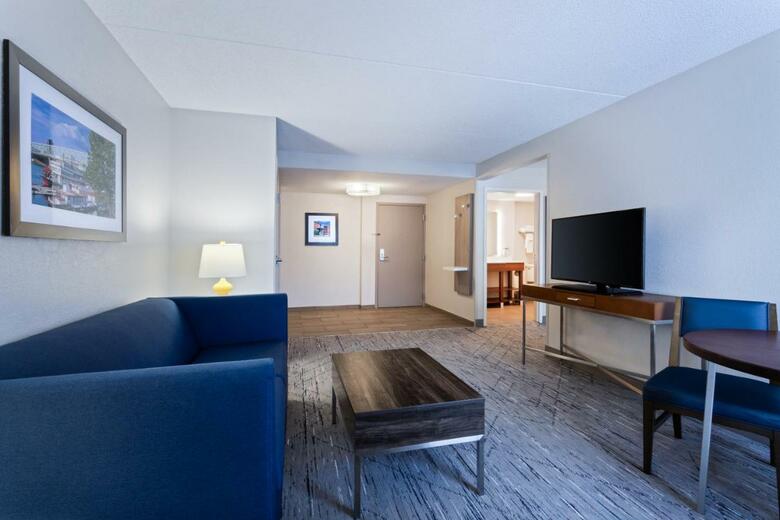 Hotel Holiday Inn Express & Suites Cincinnati Riverfront