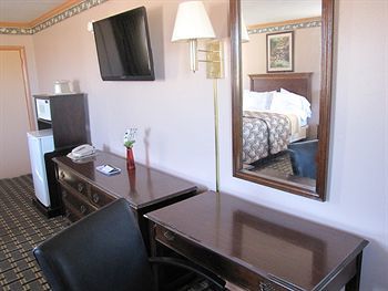 Hotel Deluxe Inn - Swainsboro