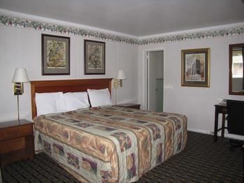 Hotel Deluxe Inn - Swainsboro