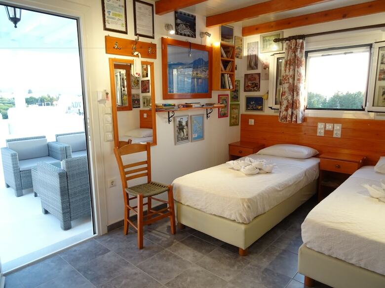 Kontaratos Studios & Apartments