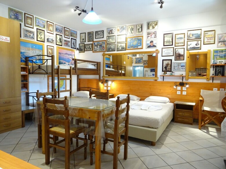 Kontaratos Studios & Apartments