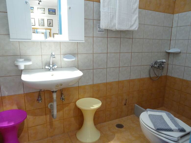 Kontaratos Studios & Apartments