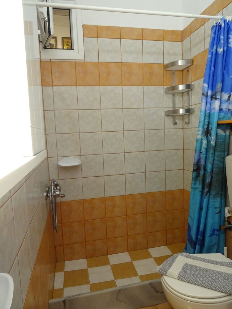 Kontaratos Studios & Apartments