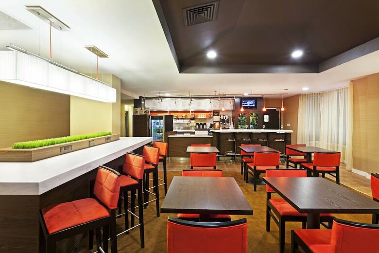 Hotel Courtyard By Marriott Austin The Domain Area