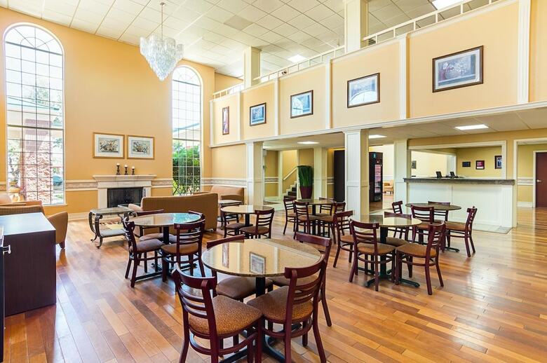 Hotel Comfort Suites Lubbock