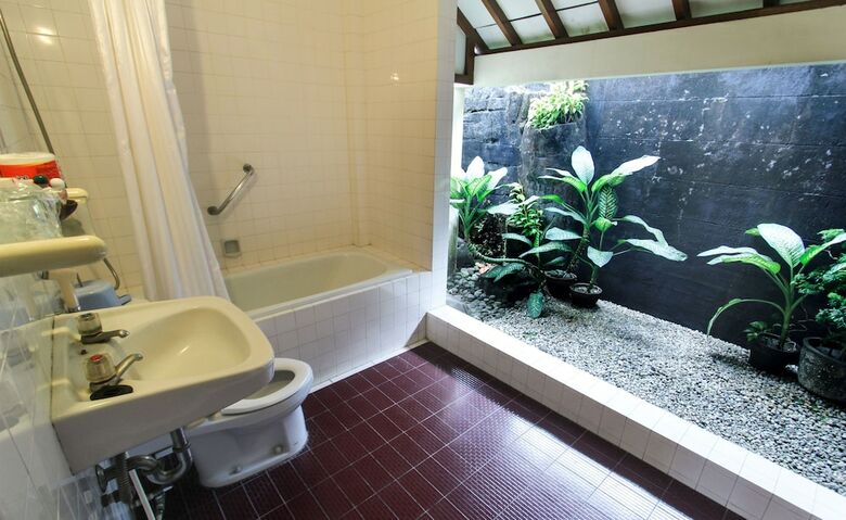 Duta Garden Hotel