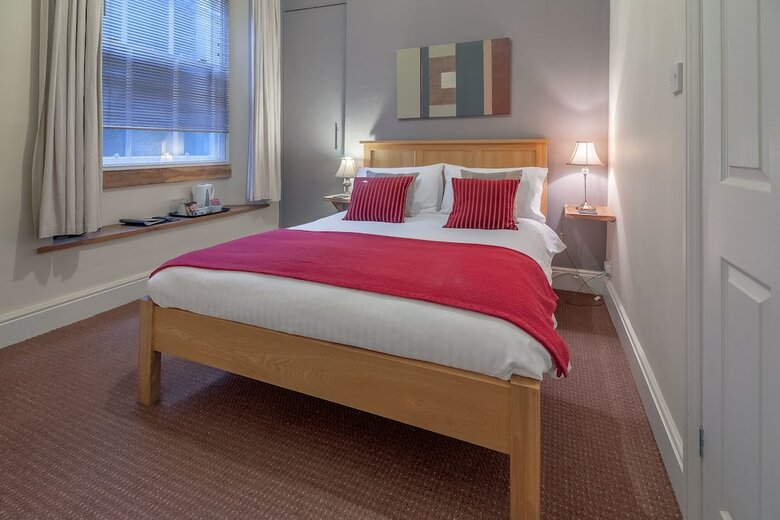Hotel Ambleside Central - Guest House