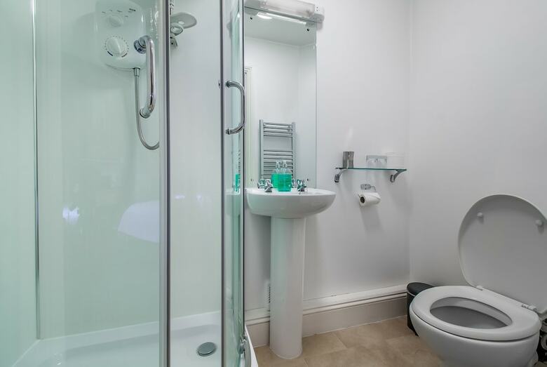 Hotel Ambleside Central - Guest House