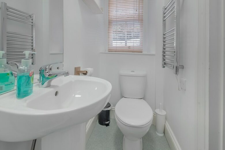 Hotel Ambleside Central - Guest House
