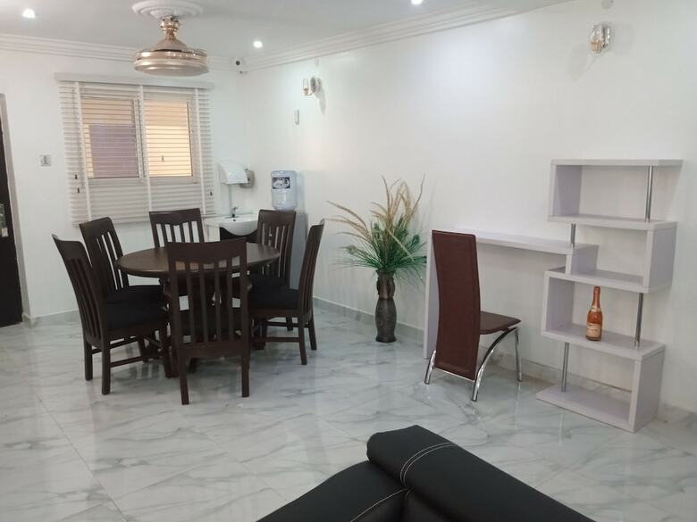 Hotel Enu Holiday Home