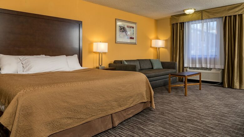 Cerulean Hotel, A Running Y Property