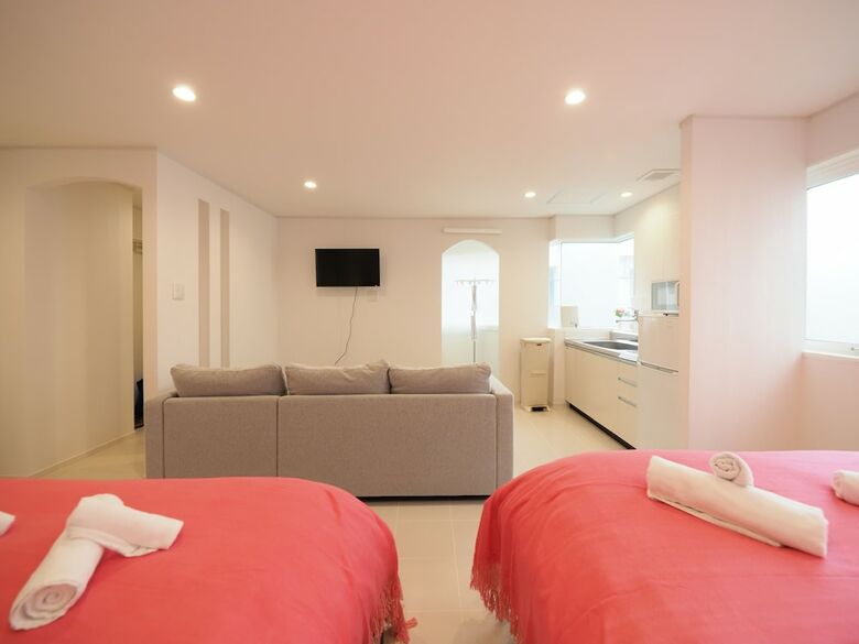 Apartamentos Kukuru House