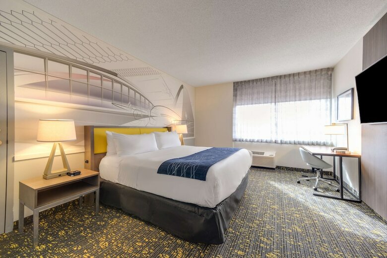 Hotel Rl St. Louis Airport