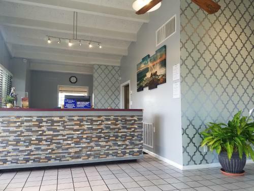 Hotel Western Inn - Pensacola