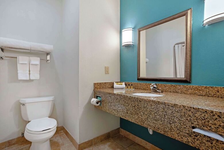Hotel Best Western Plus Blue Angel Inn