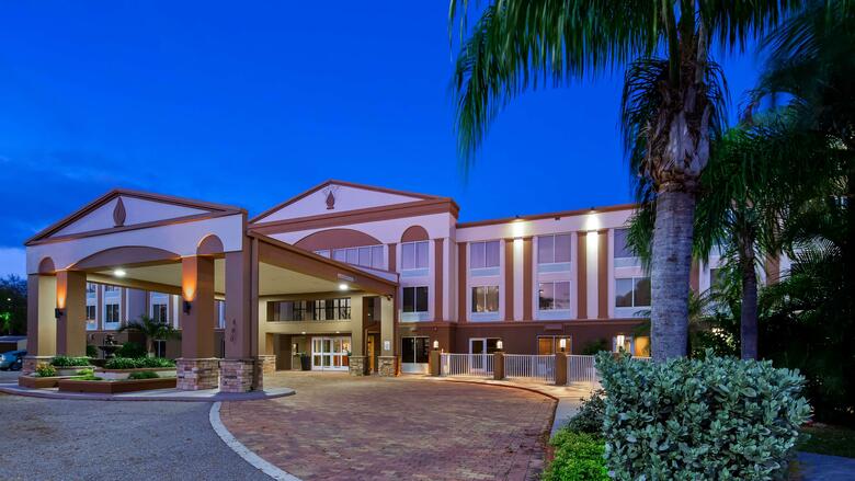 Hotel Best Western Plus Ambassador Suites Venice