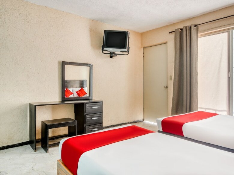 Hotel Capital O La Siesta