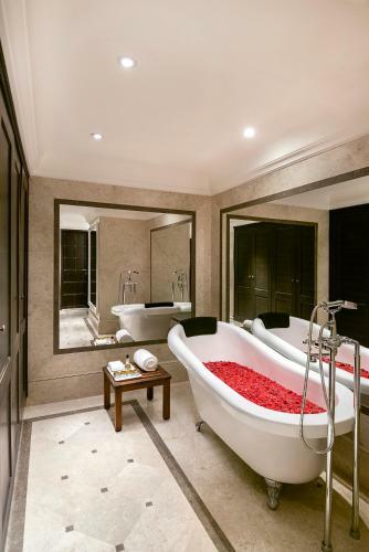 Aurika, Udaipur - Luxury By Lemon Tree Hotels