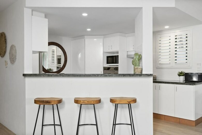 Apartamentos Karinya At Surfside