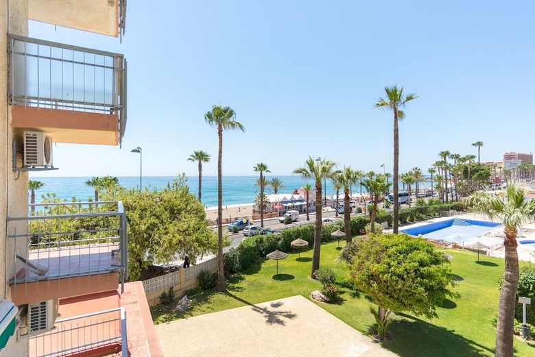 Malagasuite Benalmadena Beach Apartment